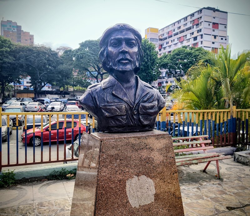 Che Guevara Büste in 23 de Enero