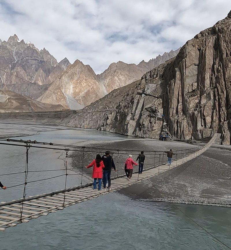 Hussaini Bridge cropped